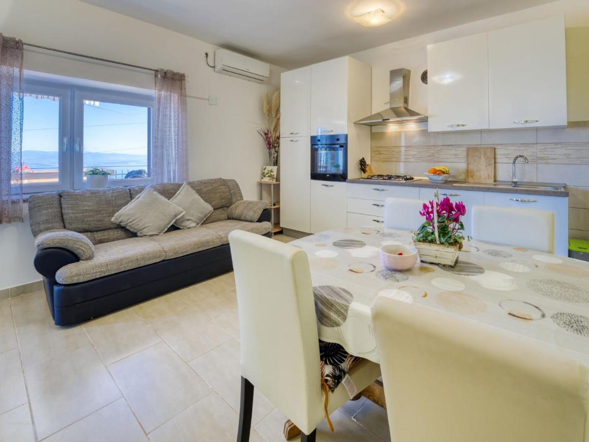 Apartment Edita By Interhome Lovran Bagian luar foto